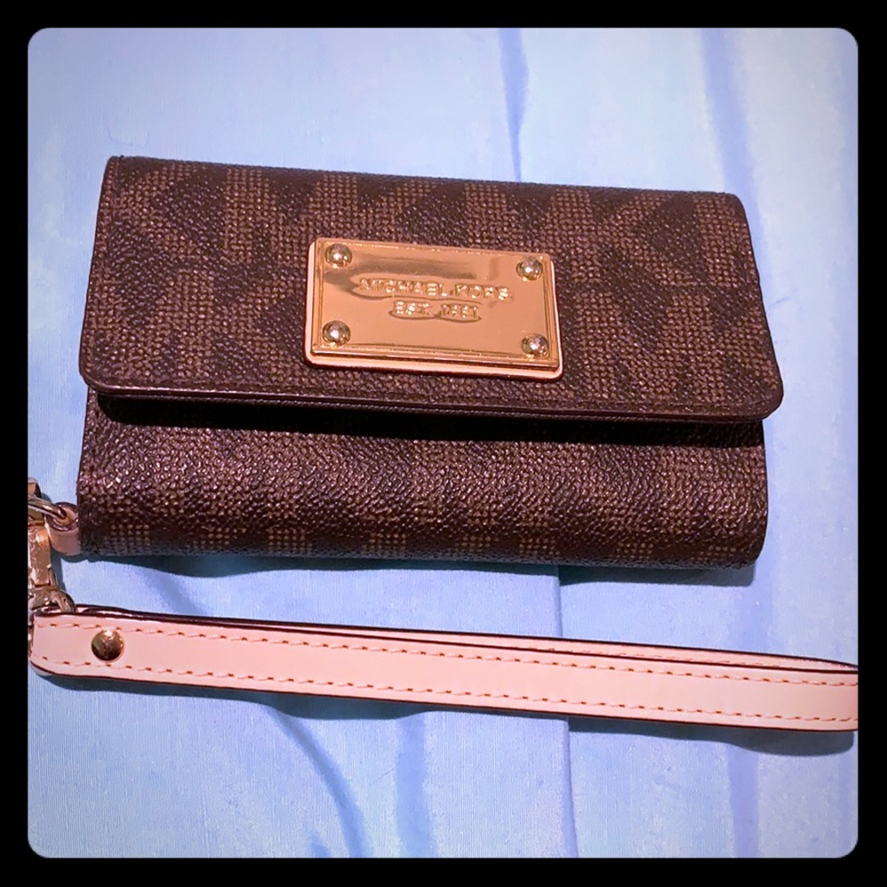 Michael Kors iPhone 5/5s wallet phone case